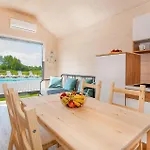 Beautiful Home In Bobolin